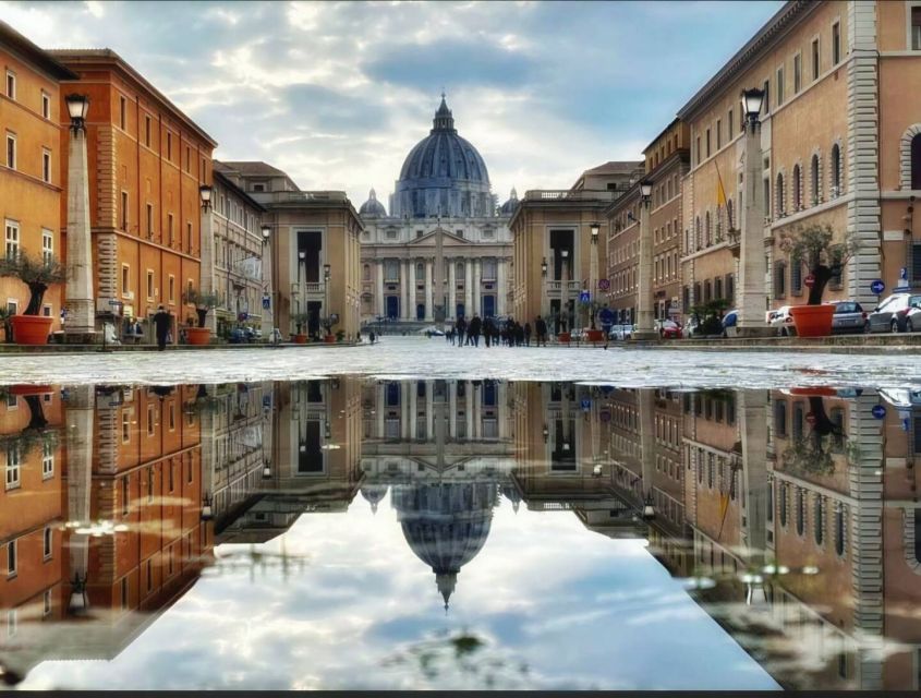 Rome: Vatican Museums and Sistine Chapel Tour with Ticket - What the crowds and heat mean for you