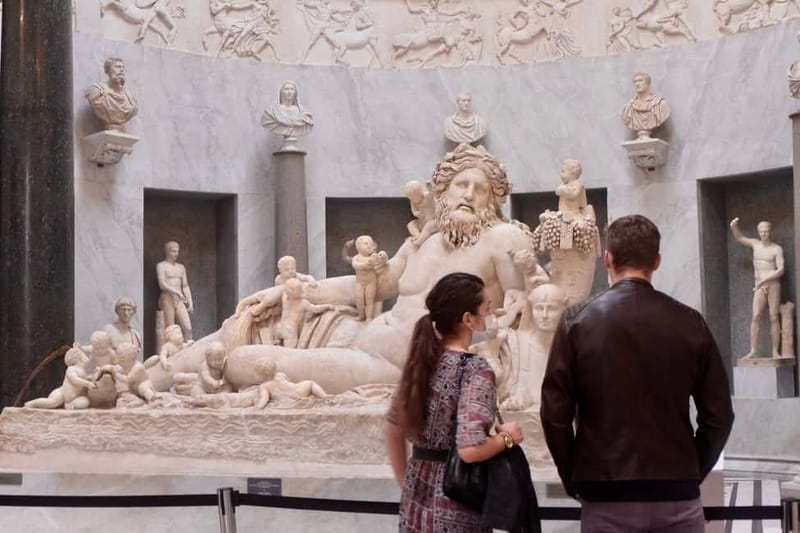 Rome: Vatican Museums & Sistine Chapel Skip-the-Line Tour - Crowds, access, and practical limits