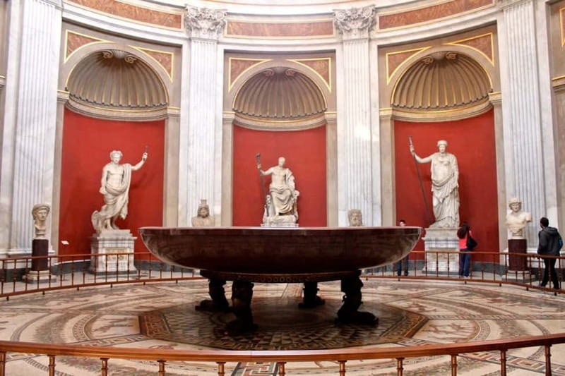Rome: Vatican, Sistine Chapel & St. Peter's Basilica Tour - Entering St. Peter’s Basilica