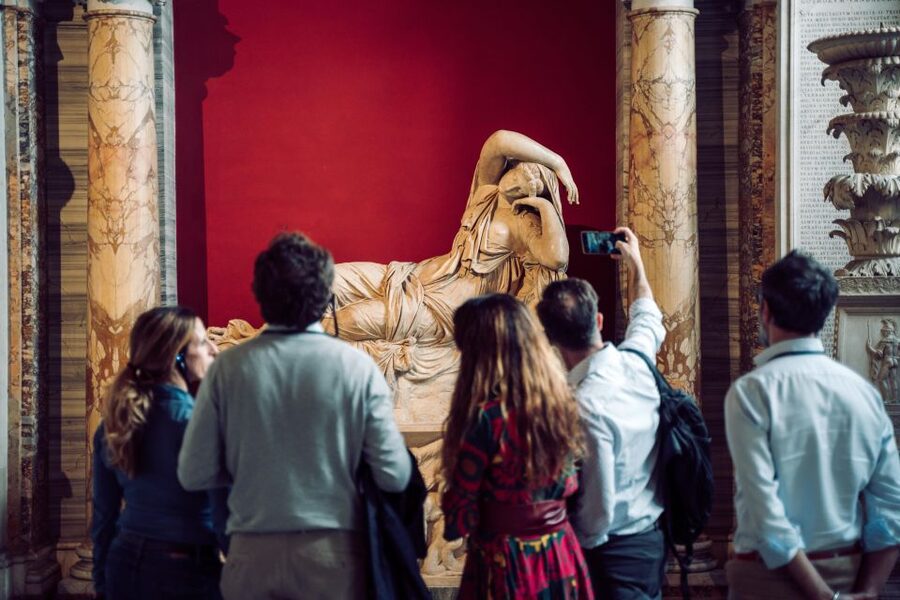 Rome: Vatican & Sistine Chapel Tour + Optional Colosseum - Sistine Chapel: save your attention for Michelangelo