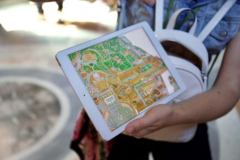 Rome: Vatican & St Peter's Basilica: unlock the wonders - Crowds, clothing, and practical preparation