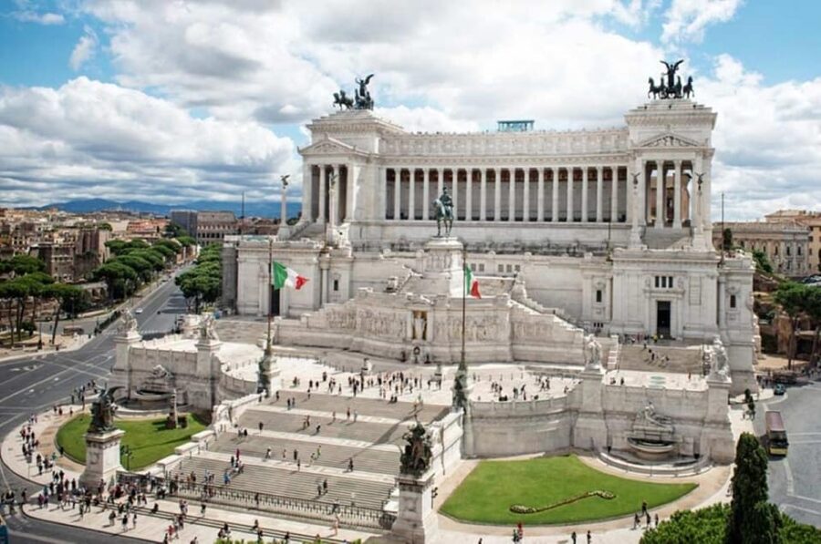 Rome: Vittoriano with Rooftop & Palazzo Venezia Hosted Entry - What you see from the panoramic terrace