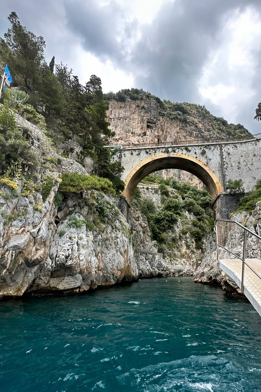 Salerno: Amalfi Coast Cruise with Lunch, Aperitif & Swimming - Leaving Salerno with prosecco and sea air