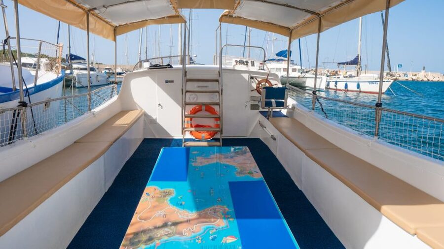 San Vito Lo Capo: Boat Trip with 3 Swimming Stops and Snacks - What you eat and drink on the boat