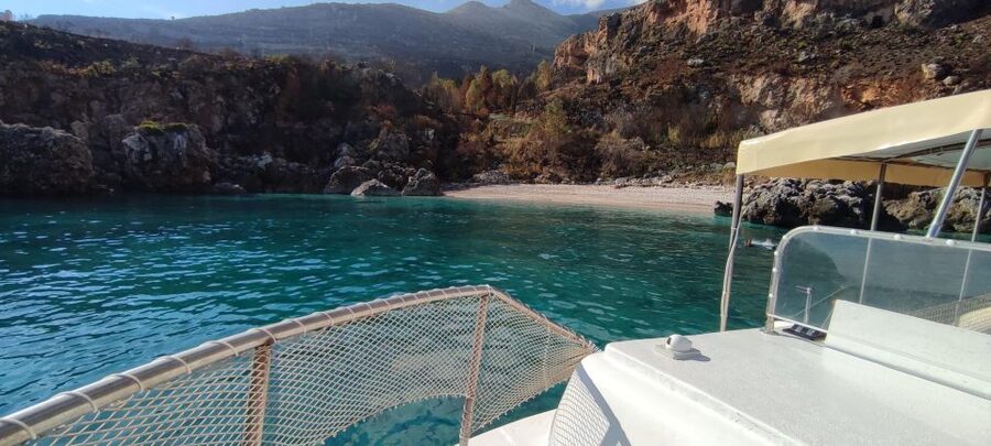 San Vito Lo Capo: Boat Trip with 3 Swimming Stops and Snacks - Language, crew, and the tone on board