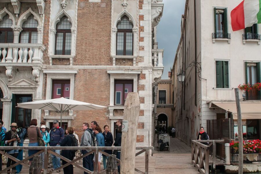 Secret Venice & Gondola Tour - Key points at a glance
