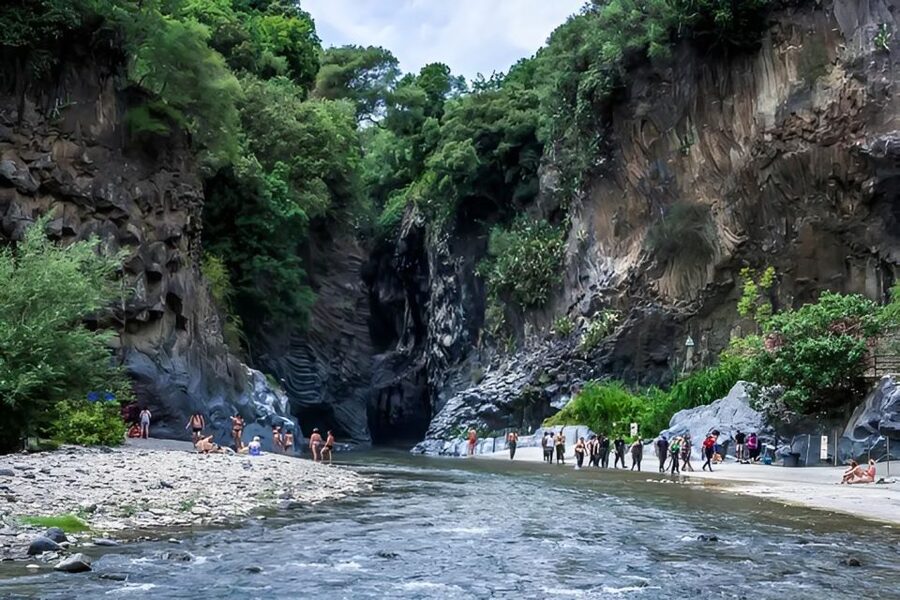 Sicily: Etna and Alcantara Gorges Full-Day Tour with Lunch - Inside Grotta dei Ladroni, the snow-storage cave