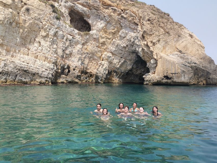 Siracusa: Ortigia Boat Tour with Marine Grotto - From Umbertino Bridge to Maniace Castle