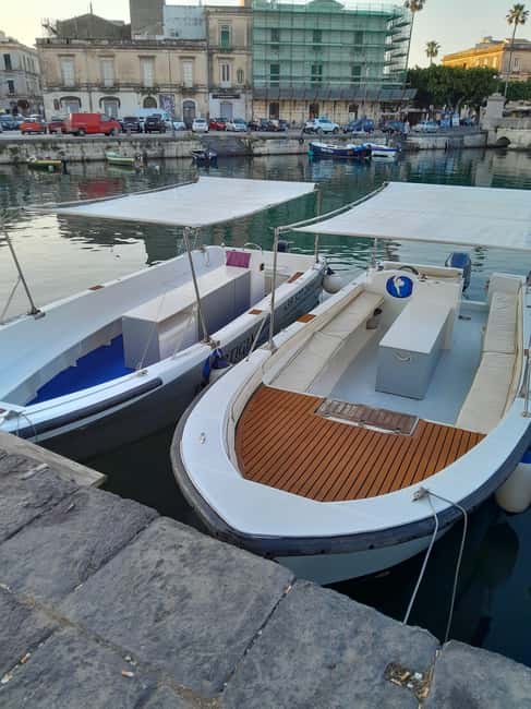 Siracusa: Ortigia Boat Tour with Marine Grotto - The Sea Caves and Cave of Love