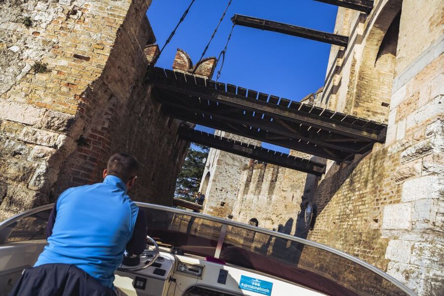 Sirmione: 25 Minute Boat Cruise around the Peninsula - Photos, seating, and the best time to ride