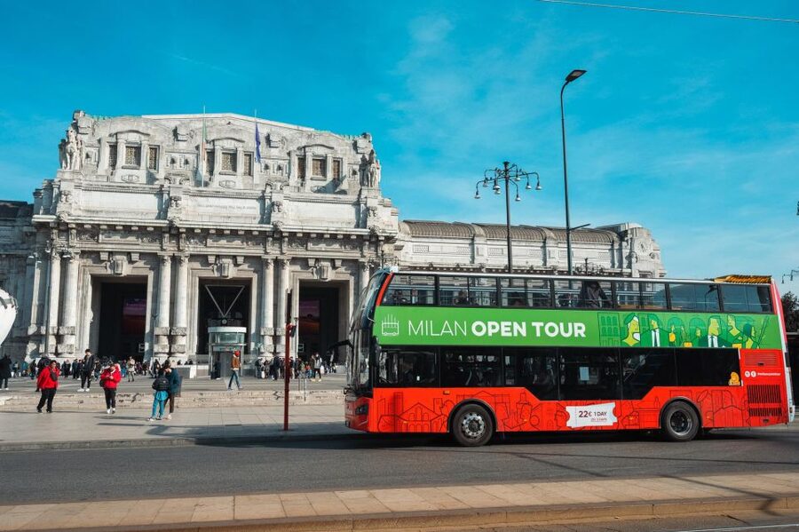 Skip-the-Line Duomo & La Scala Museum Tour + Hop On Hop Off - Booking rules and practical preparation