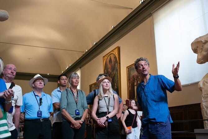 Skip-the-Line Guided Tour of Michelangelo’s David in Florence - David deserves more than a quick photograph