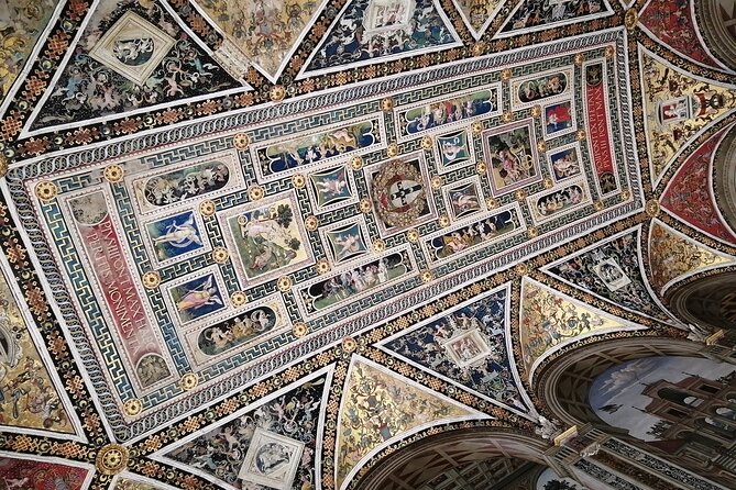 Skip the Line: Siena Duomo and City Walking Tour - Piazza del Campo and the Palio