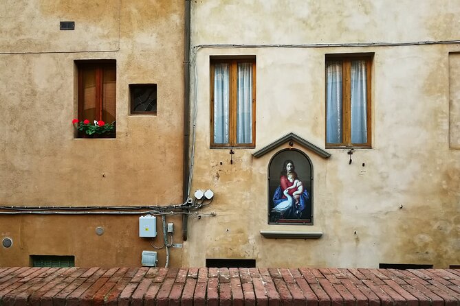 Skip the Line: Siena Duomo and City Walking Tour - Entering the Siena Duomo without the usual wait