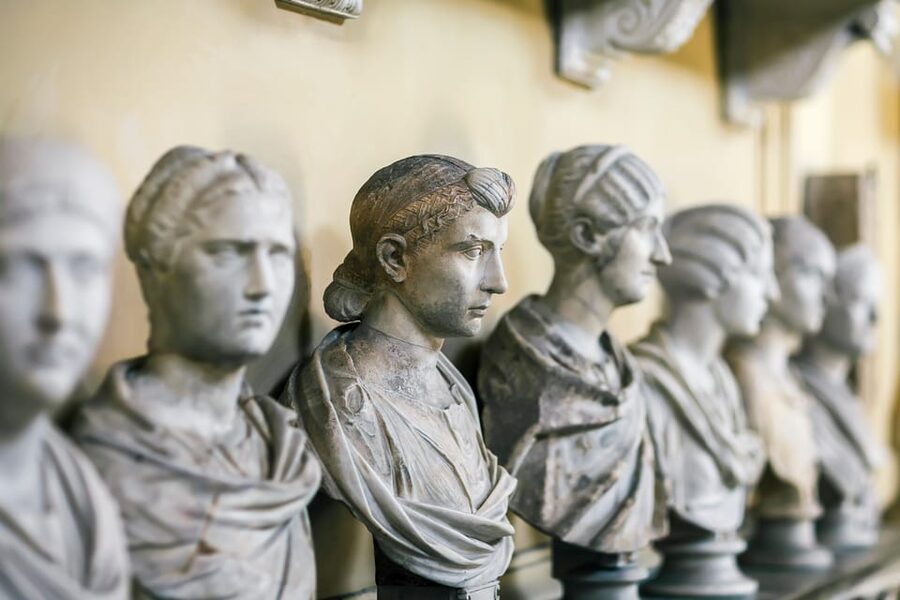 Skip the Line Vatican Tickets with Escorted Entrance - Who should book the EcoArt Travel entry