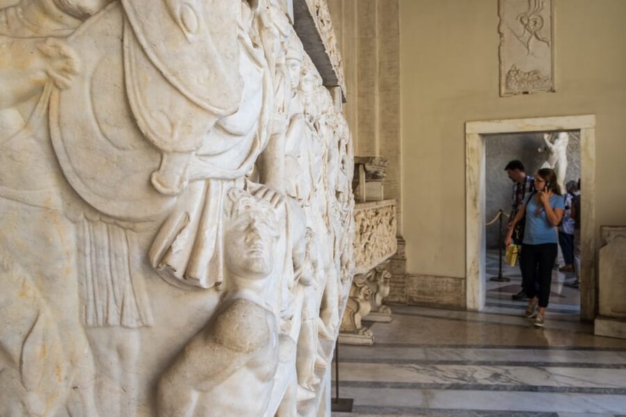 Skip-The-Ticket-Line Vatican Museums & Sistine Chapel Entry - Classical sculpture in Museo Pio Clementino