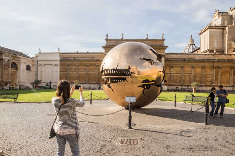 Skip-The-Ticket-Line Vatican Museums & Sistine Chapel Entry - Finding the meeting point in Piazza del Risorgimento