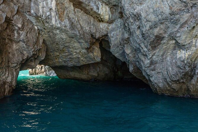 Small Group Capri Island Boat Ride with Swimming and Limoncello - Key points at a glance