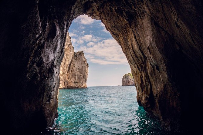 Small Group Capri Island Boat Ride with Swimming and Limoncello - White Grotto and the eastern coast