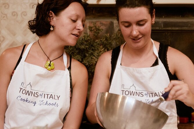 Small Group Cooking Class & Market Food Tour in Florence - Booking and cancellation details