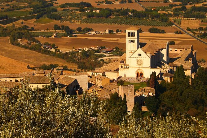 Small Group Tour of Assisi and St. Francis Basilica - Why this Assisi route works well