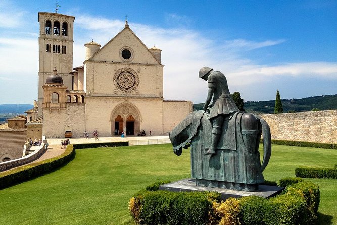 Small Group Tour of Assisi and St. Francis Basilica - Walking conditions, clothing, and timing