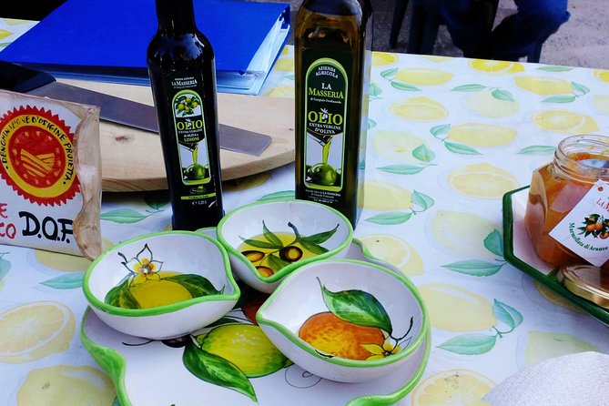 Sorrento Farm and Food Experience including Olive Oil, Limoncello, Wine tasting - A farm-to-table lunch in the family home