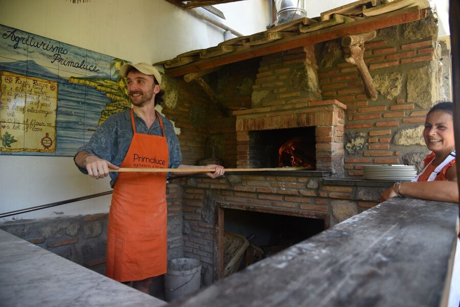 Sorrento: Pizza Lesson, Wine, and Limoncello at a Local Farm - The pizza lesson: practical, social, and easy to follow