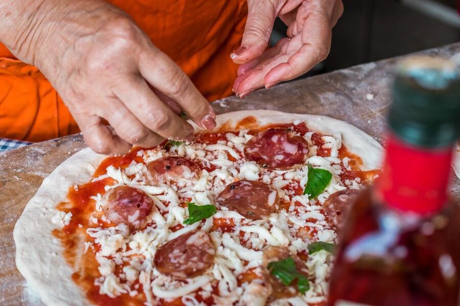 Sorrento: Pizza Making Class - Luigi’s pizza lesson keeps the pace lively