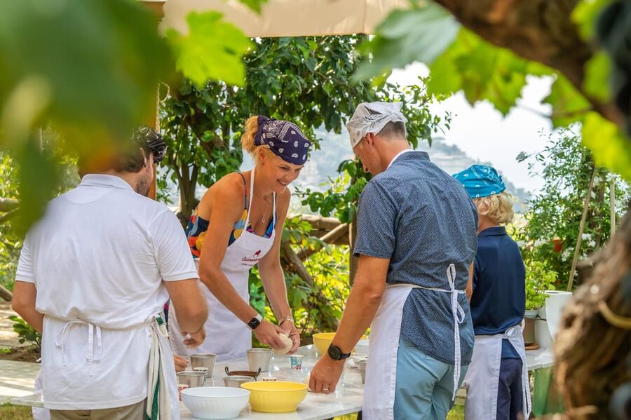 SORRENTO: Pizza School Mastering Neapolitan Delights - Learning the dough before the toppings