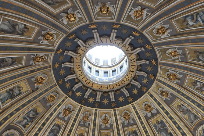 St Peter's Basilica Express Guided Tour, includes Dome Climb - Clothing, timing, and practical preparation