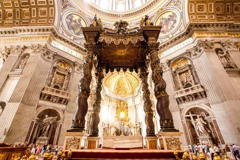 St Peter's Basilica Express Guided Tour with Dome Climb - Inside St. Peter’s Basilica