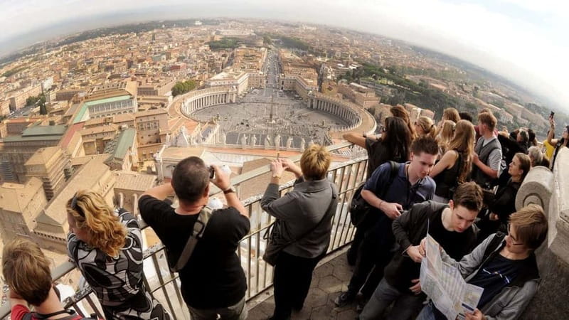St. Peter's Dome Climb, Basilica and Vatacombs Tour - Why the dome climb is the main event