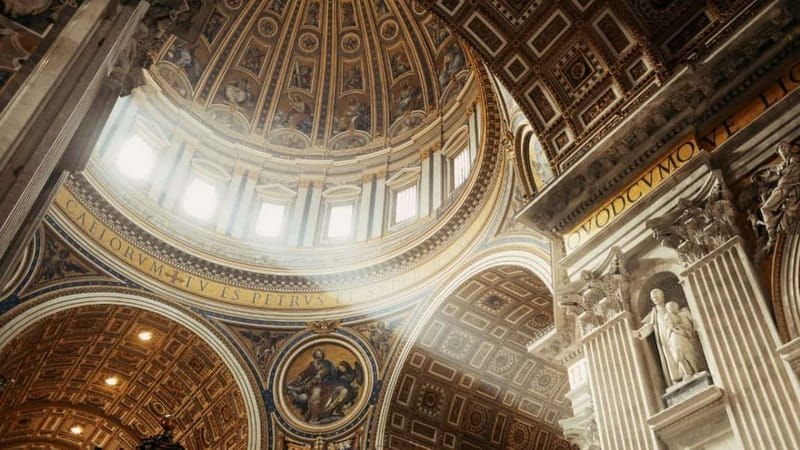 St. Peter's Dome Climb, Basilica and Vatacombs Tour - Meeting your guide at St. Peter’s Square