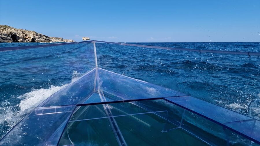 Syracuse: Coast and Sea Caves Full Transparent Boat Tour - Who will enjoy this most