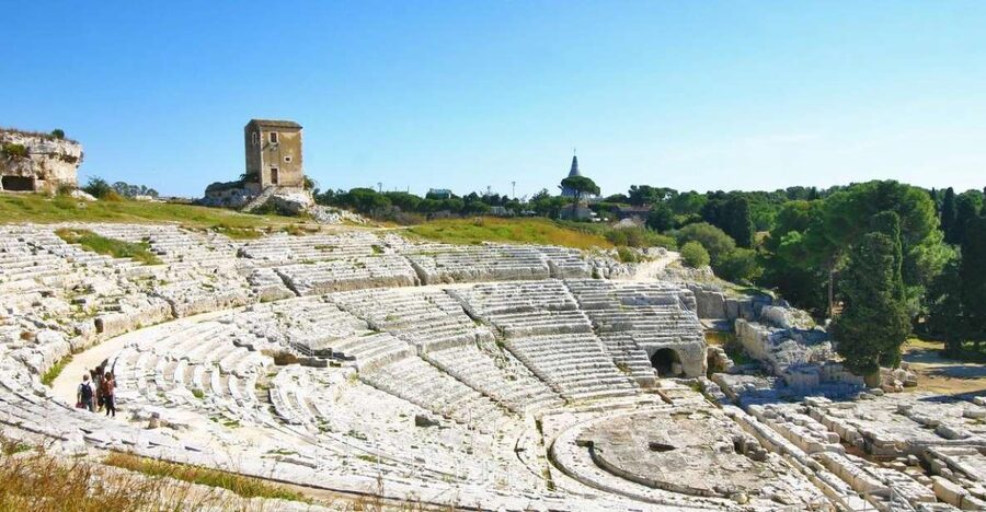 Syracuse: Neapolis Archaeological Park Small Group Tour - Latomie del Paradiso, where the park begins below ground