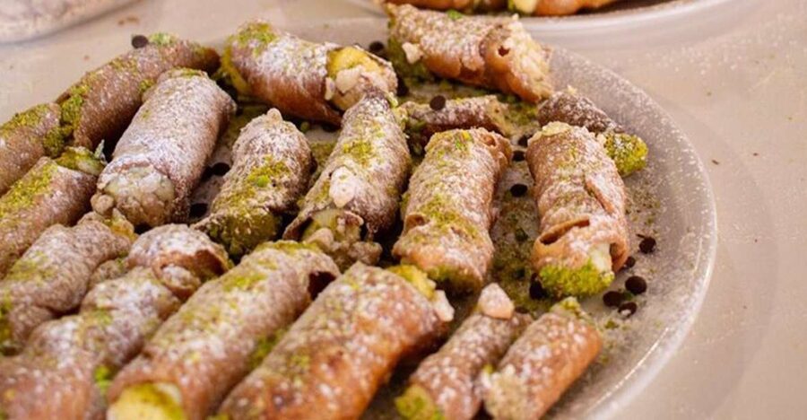 Taormina: Cannolo Cooking Class with Completion Certificate - Starting beside Porta Messina Arch