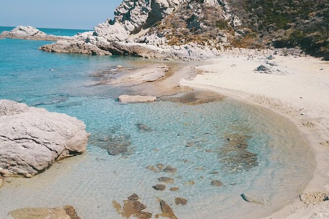 The best Boat Tour from Tropea to CapoVaticano, max 12 passengers - What the small boat changes