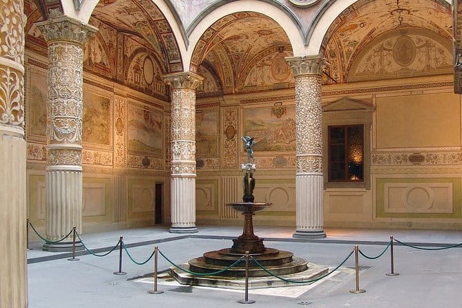 The Best of Florence Walking Tour in a Small Group - Brunelleschi’s dome and Giotto’s tower