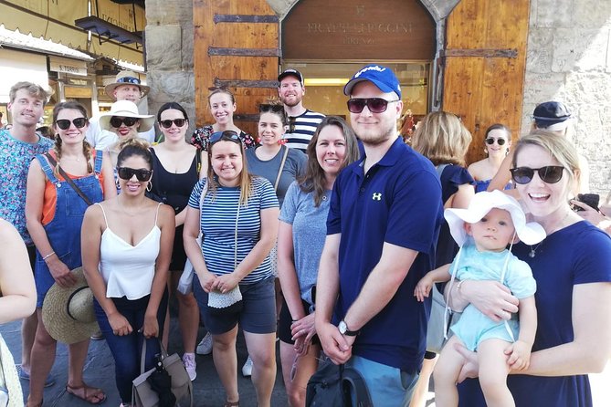 The Best tour in Florence: Renaissance & Medici Tales - guided by a STORYTELLER - Piazza della Repubblica and the changing city