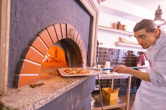 The Italian Way: Pizza and Gelato Class with Unlimited Wine - Choosing toppings and learning the small details