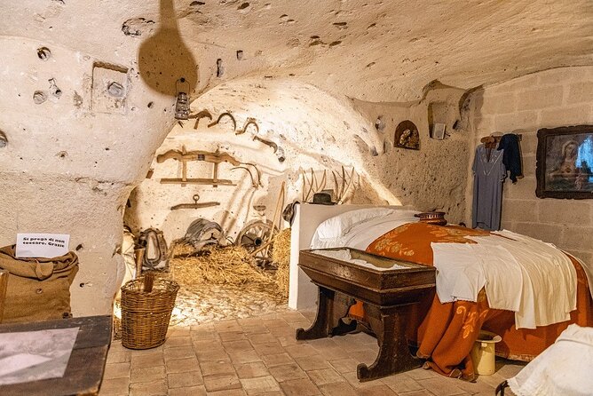 The Sassi of Matera - Starting in Piazza Vittorio Veneto