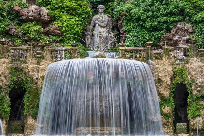 Tivoli: Villa D'Este Entry Ticket and App Audio Guide - Following the fountains through the gardens