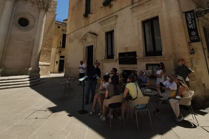 Tour of Lecce with a visit to the basement of the ancient synagogue - The cathedral square and its enclosed world