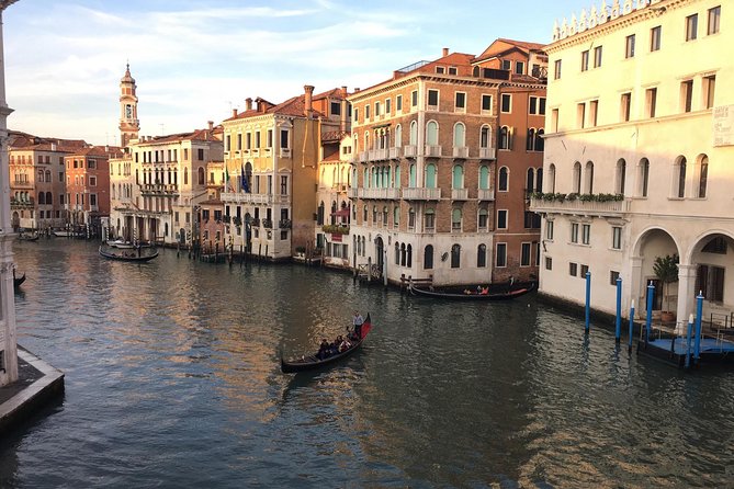 Tour of The Real Hidden Venice - Crossing into the Jewish Quarter