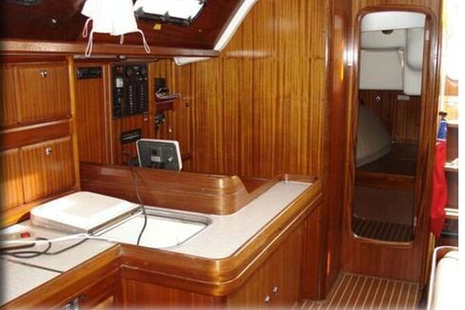 Tour Sailboat 15 mt. BOARDING FROM LA MADDALENA islands Archipelago - Port Madonna shows the archipelago at its most scenic