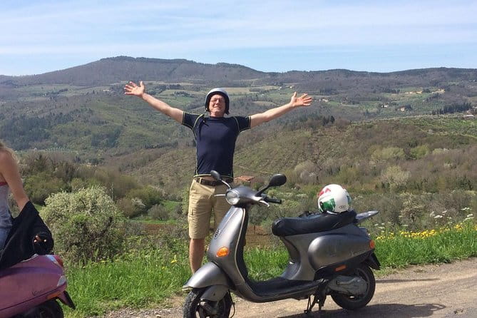 Tuscany Vespa Tour: Lunch & Wine Tasting, Countryside Roads - Riding through vineyards, olive groves, and rural traffic