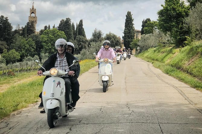 Tuscany Vespa Tours Through the Hills of Chianti - Learning to handle the Vespa before the ride