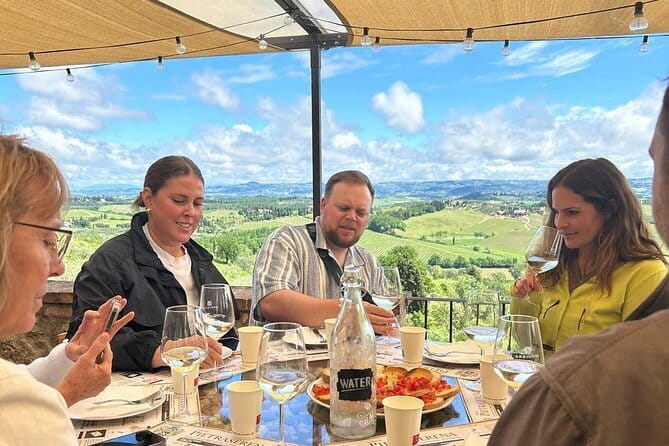 Tuscany Wine Tour: 2 Wineries & San Gimignano from Florence - Leaving Florence on the Chianti Road