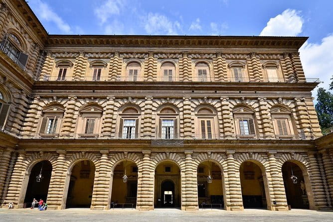 Uffizi Gallery: Entry tickets + audio guide - Taking a guided upgrade with Mary or Olga